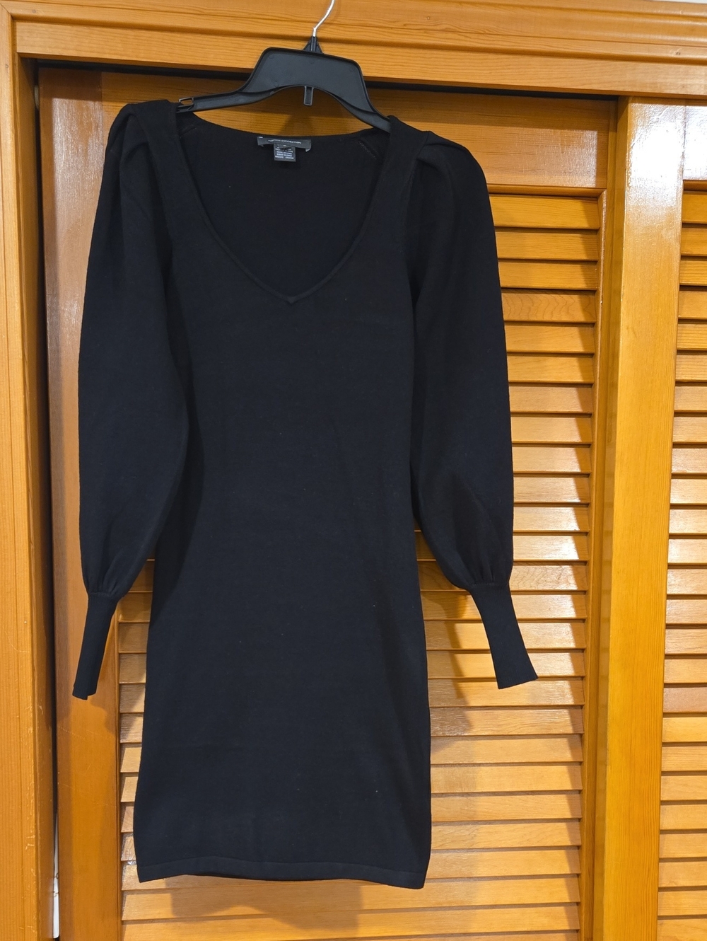 French Connection Black V-Neck Puff Sleeve Knit Dress